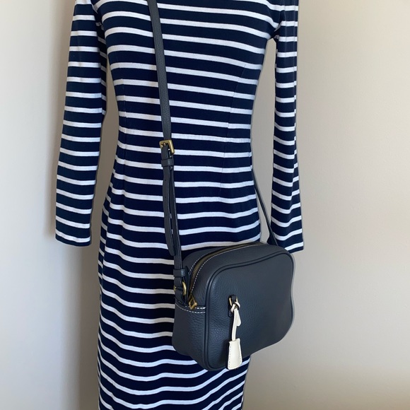 J. Crew Signet crossbody purse in gray pebbled leather - Picture 8 of 14